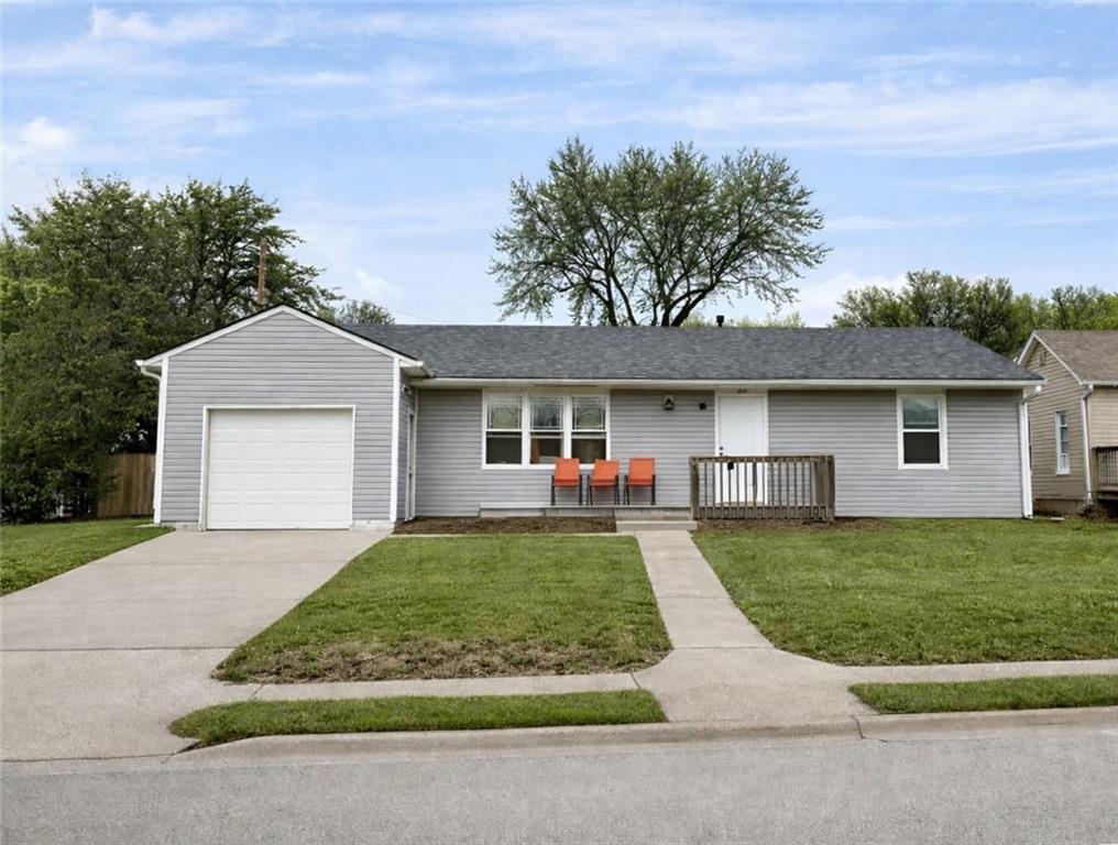 Photo of 309 W 6TH Street Maryville MO 64468
