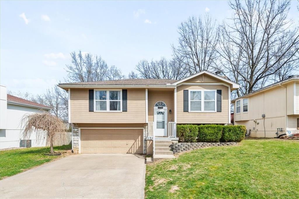 Photo of 1723 S Whitney Drive Independence MO 64057