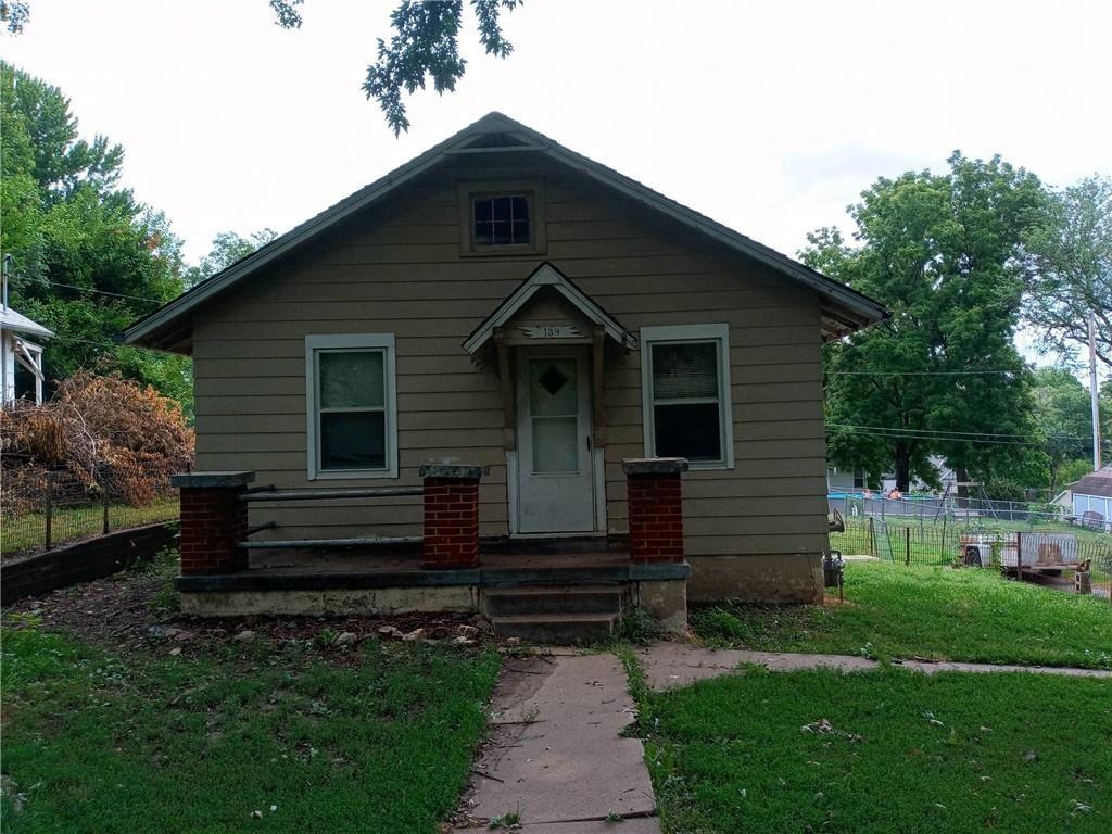 Photo of 139 N Ditzler Avenue Independence MO 64053