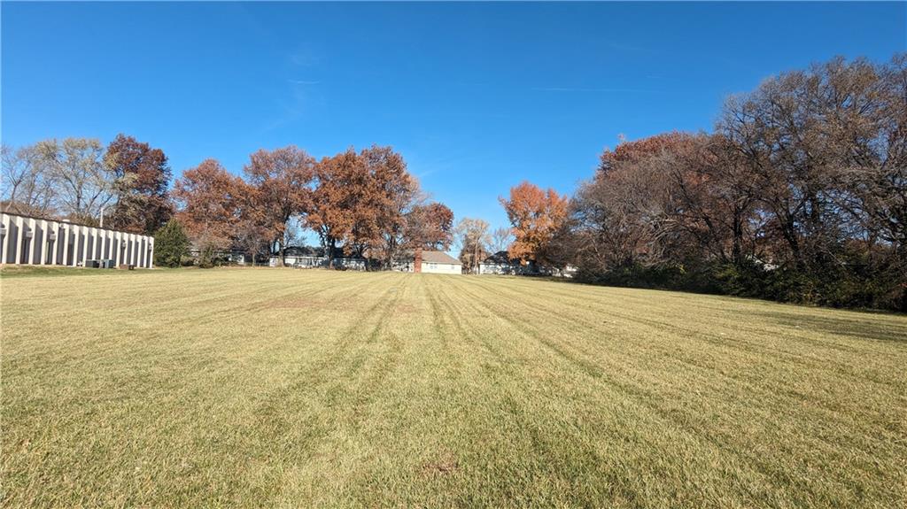 Photo of Raytown Rd & 87th Street Raytown MO 64138