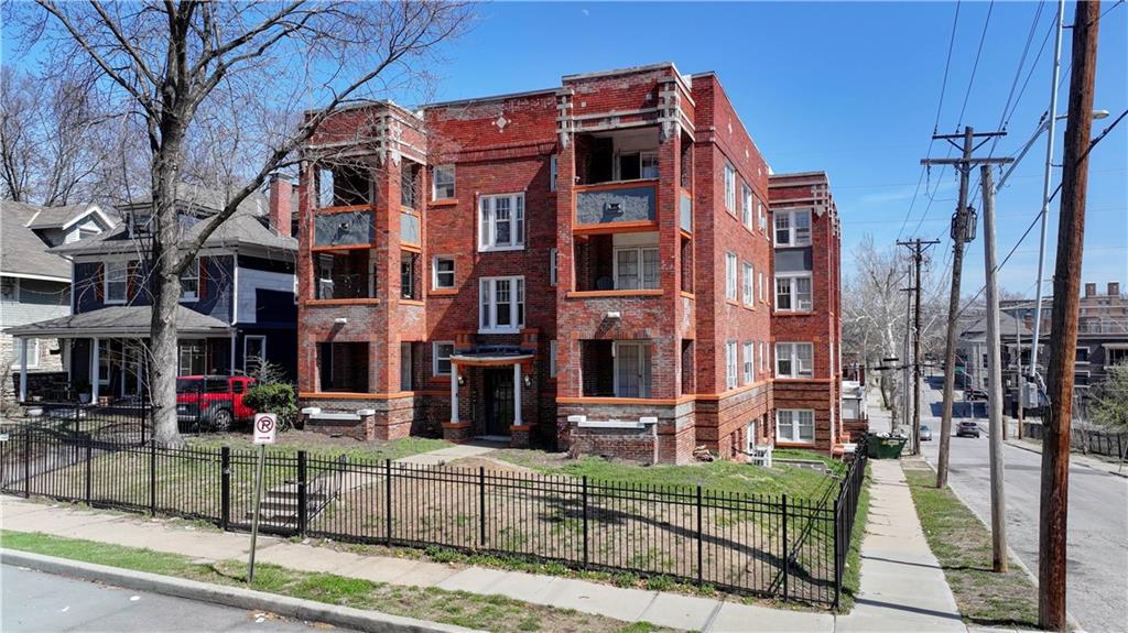 Photo of 4245 Harrison Street Kansas City MO 64110