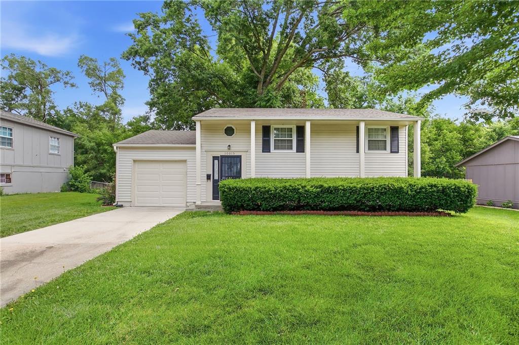 Photo of 10015 Kessler Street Overland Park KS 66212