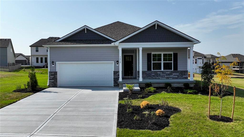 Photo of 206 Lake Meadows Drive Smithville MO 64089