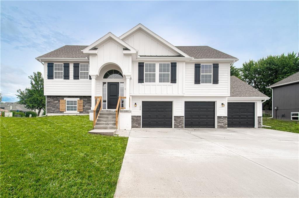 Photo of 10135 N Poplar Avenue Kansas City MO 64156