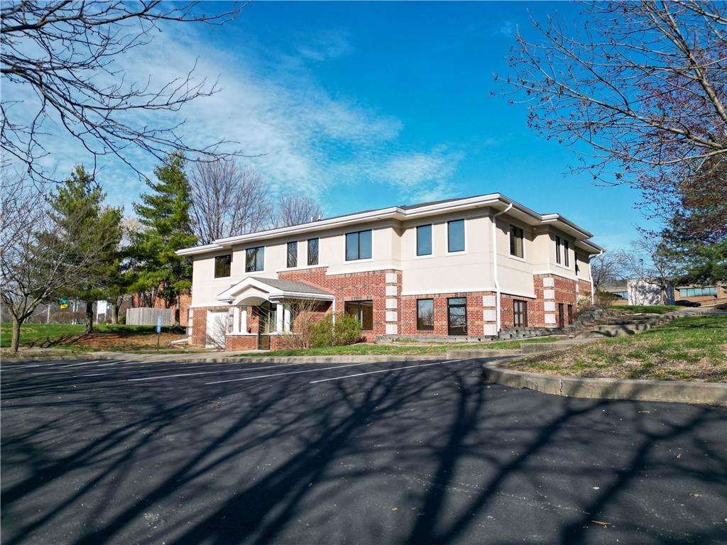 Photo of 960 NW 15th Street Blue Springs MO 64015