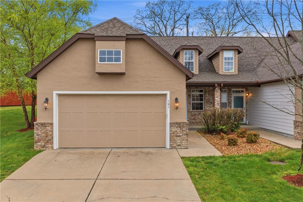 Photo of 101 Residence Lane #1 Branson MO 65616