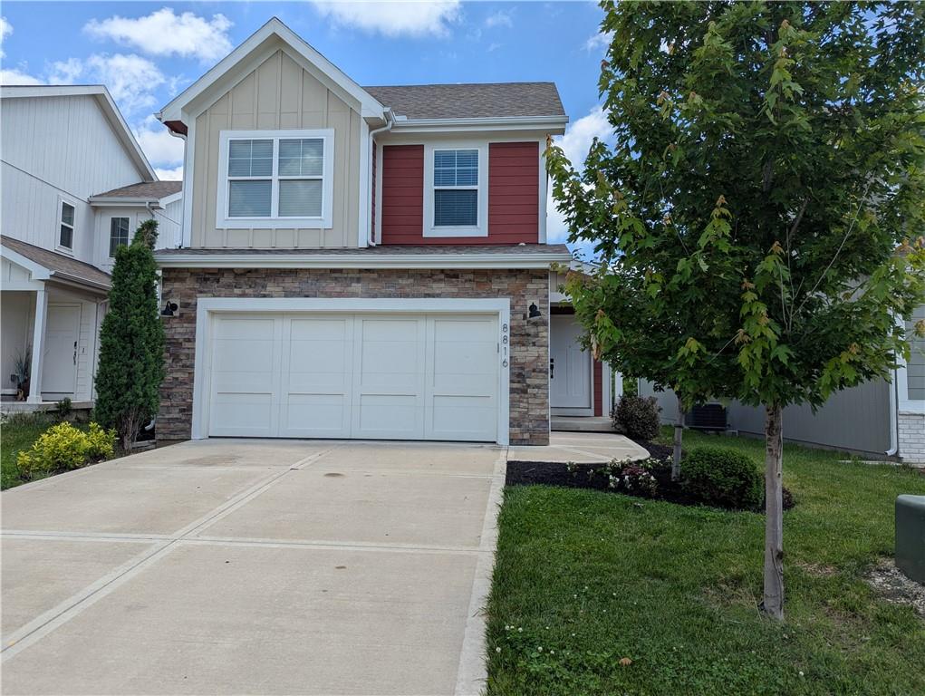 Photo of 8816 SW 9th Street Blue Springs MO 64064