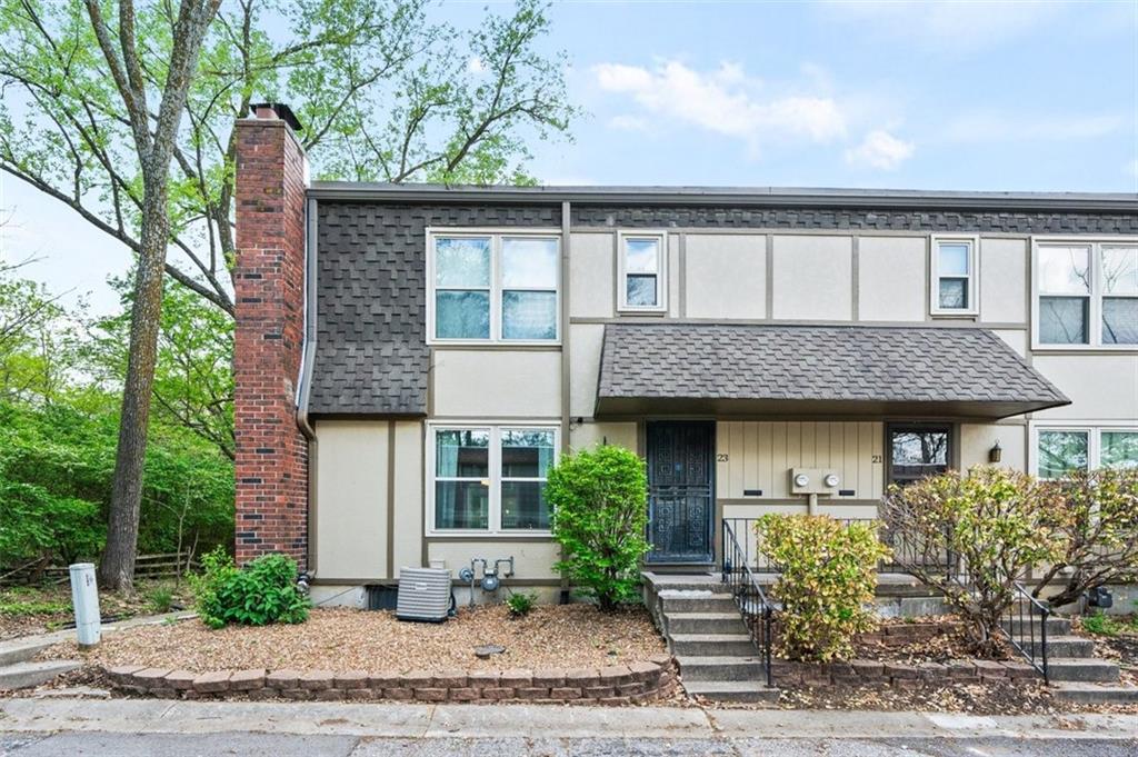 Photo of 23 W Bannister Road Kansas City MO 64114
