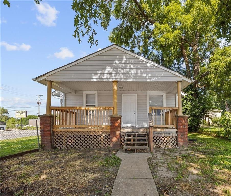 Photo of 1116 S Woodland Avenue Independence MO 64050