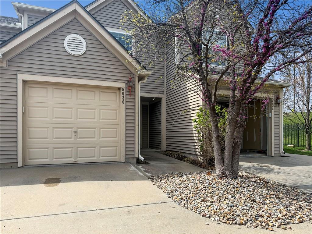 Photo of 5536 N Fairmount Avenue Kansas City MO 64118