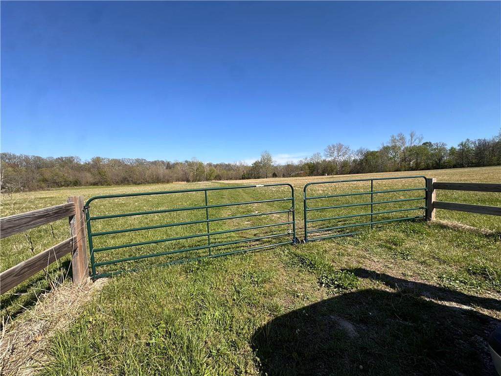 Photo of 925 s 82 Highway El Dorado Springs MO 64744
