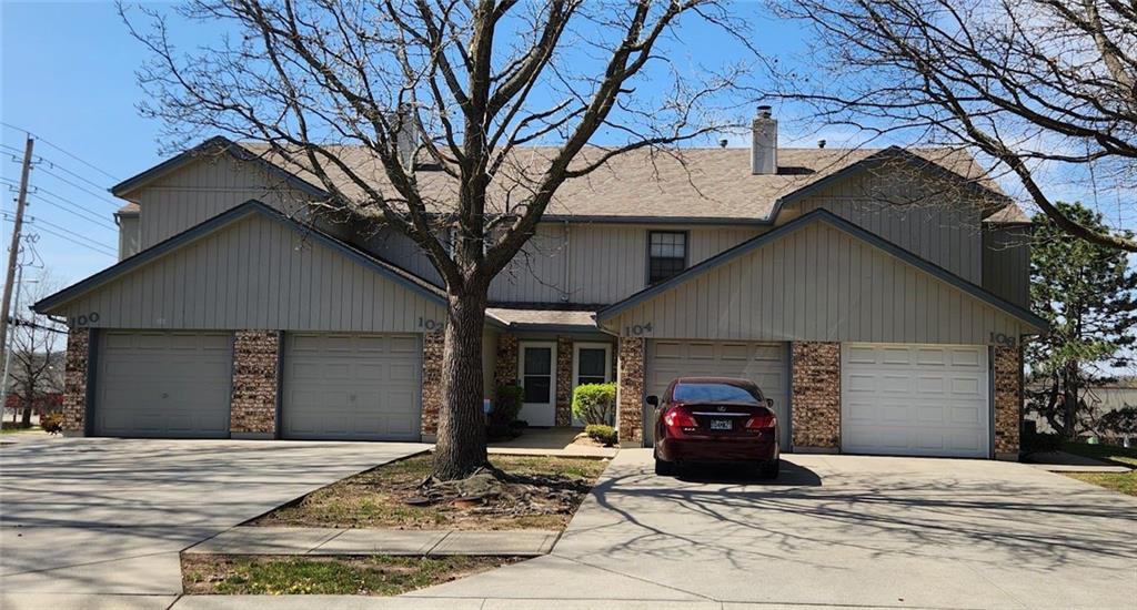 Photo of 100-106 NE Greystone Drive Lee's Summit MO 64086