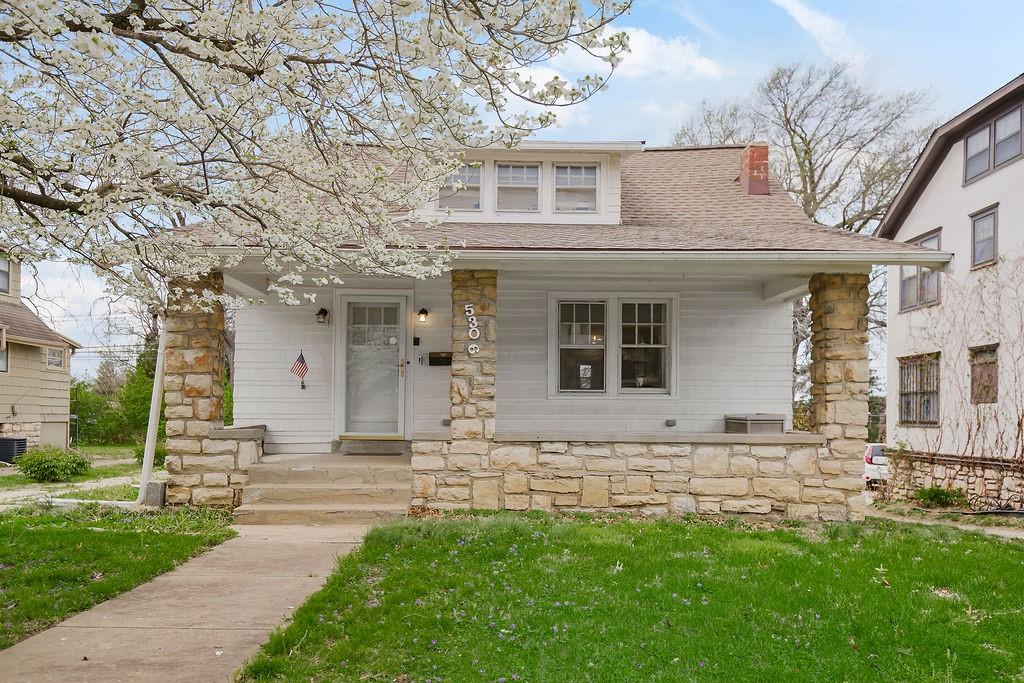 Photo of 5306 Charlotte Street Kansas City MO 64110