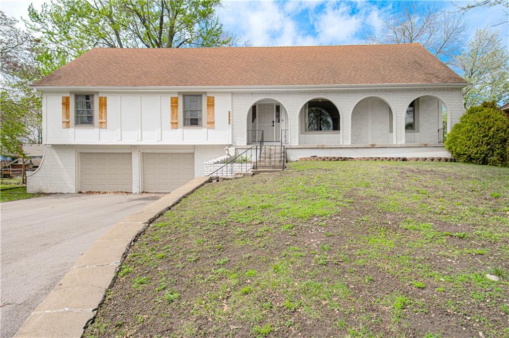 Photo of 12706 Corrington Avenue Grandview MO 64030