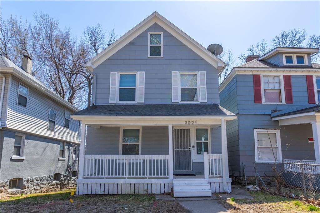 Photo of 3221 E 11 Street Kansas City MO 64127