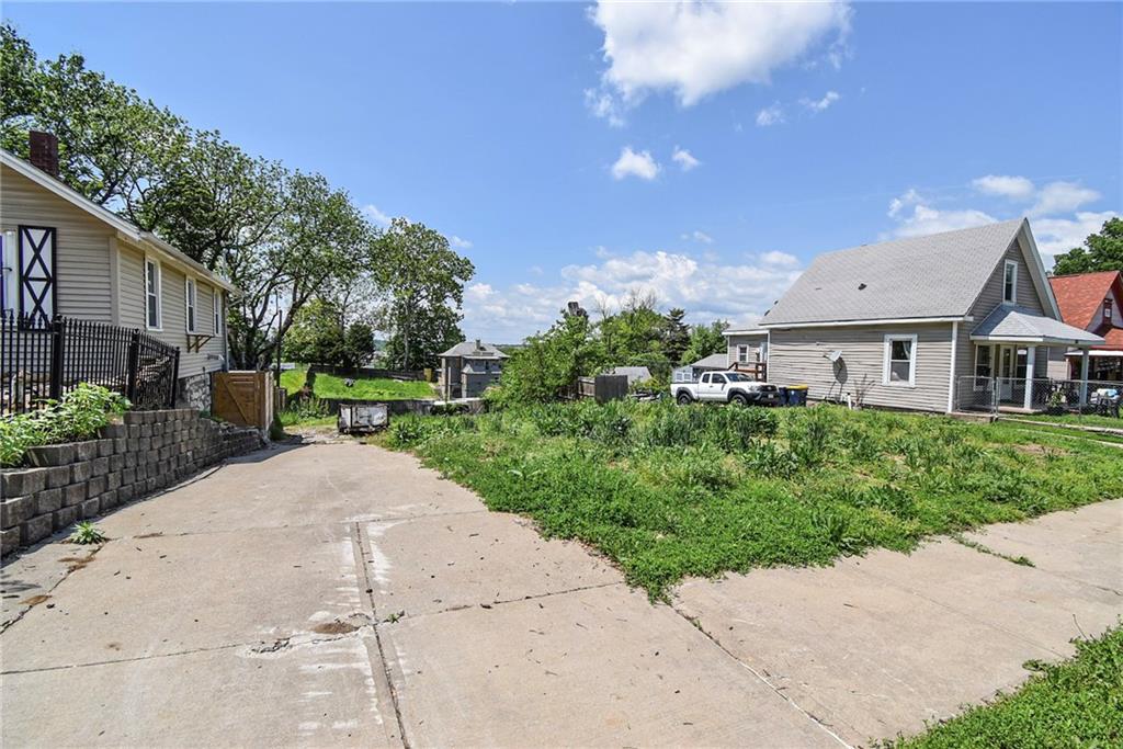 Photo of 508 Wallace Avenue Kansas City MO 64125