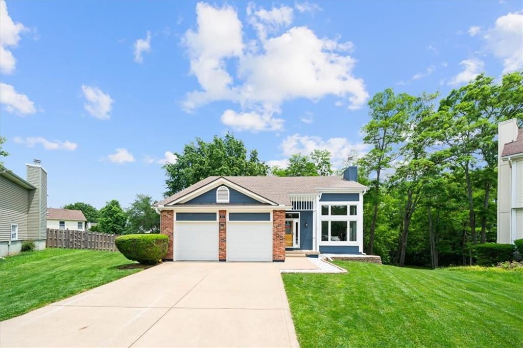 Photo of 511 SE FRANKLIN Court Blue Springs MO 64014