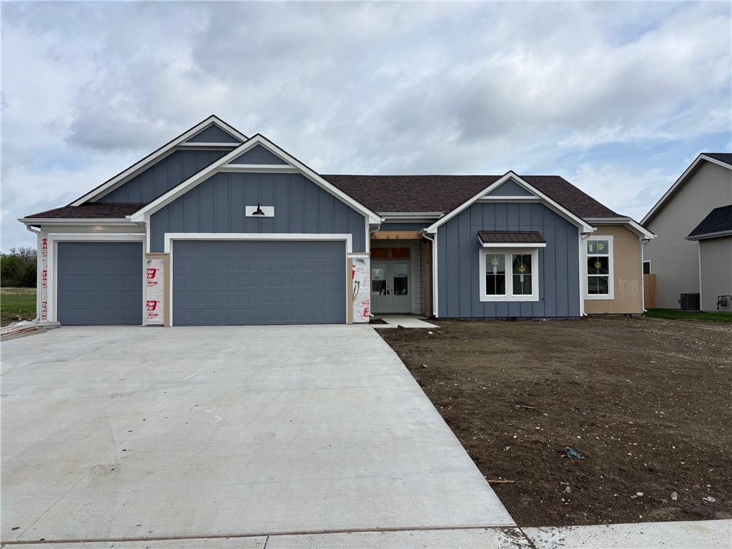 Photo of 1018 Bluestem Circle Baldwin City KS 66006