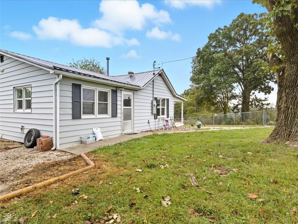 Photo of 13547 Old Marvin Road Versailles MO 65084