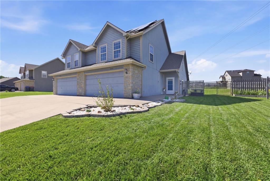 Photo of 16820 Sheehan Road Basehor KS 66007