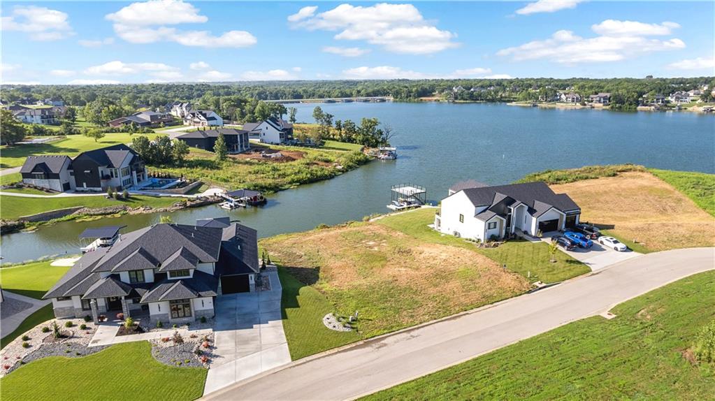 Photo of 18 Checotah Bluffs Circle Lake Winnebago MO 64034