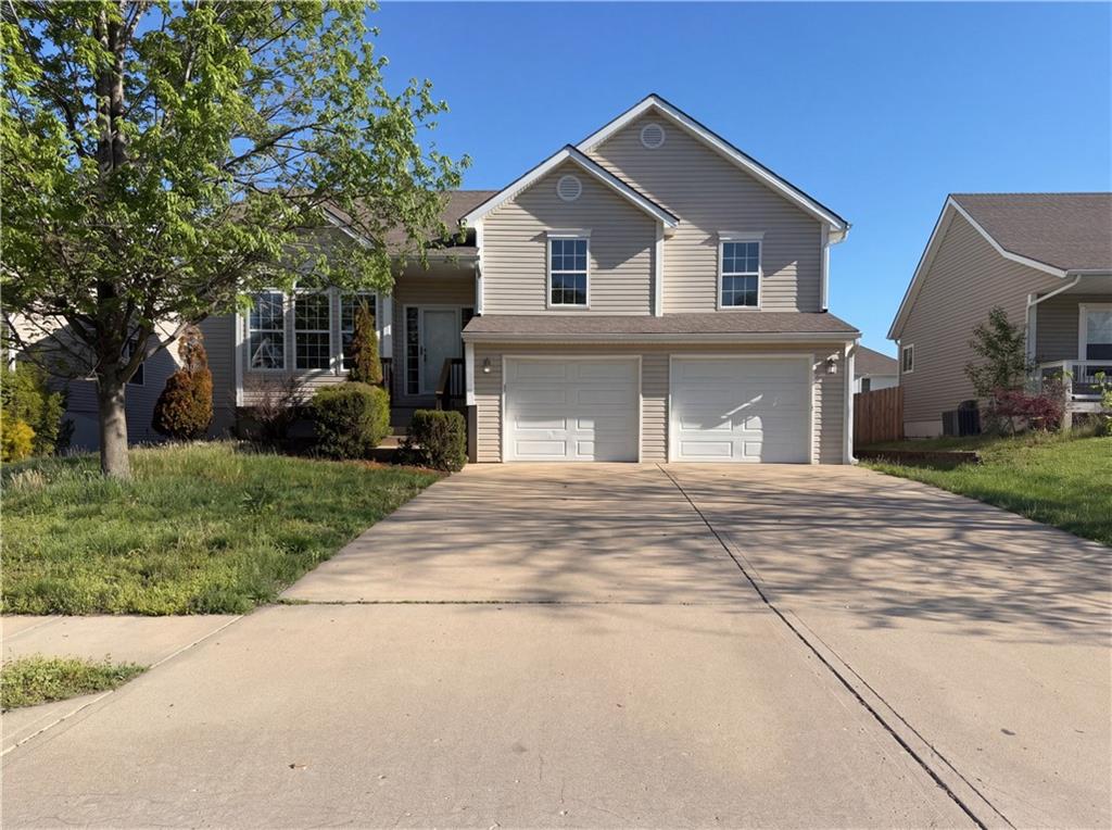 Photo of 1105 Fox Run Trail Platte City MO 64079