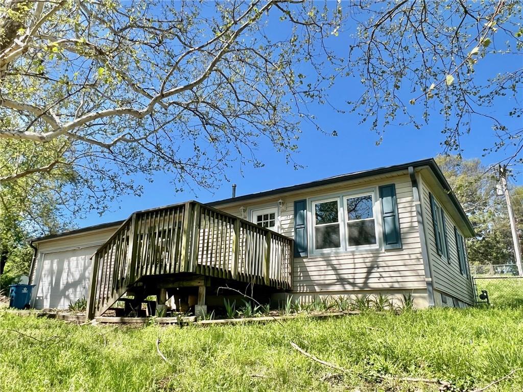 Photo of 101 S 9th Terrace Odessa MO 64076