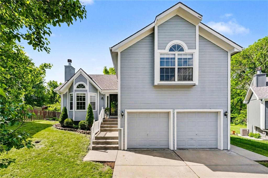 Photo of 1127 Cardinal Drive Liberty MO 64068