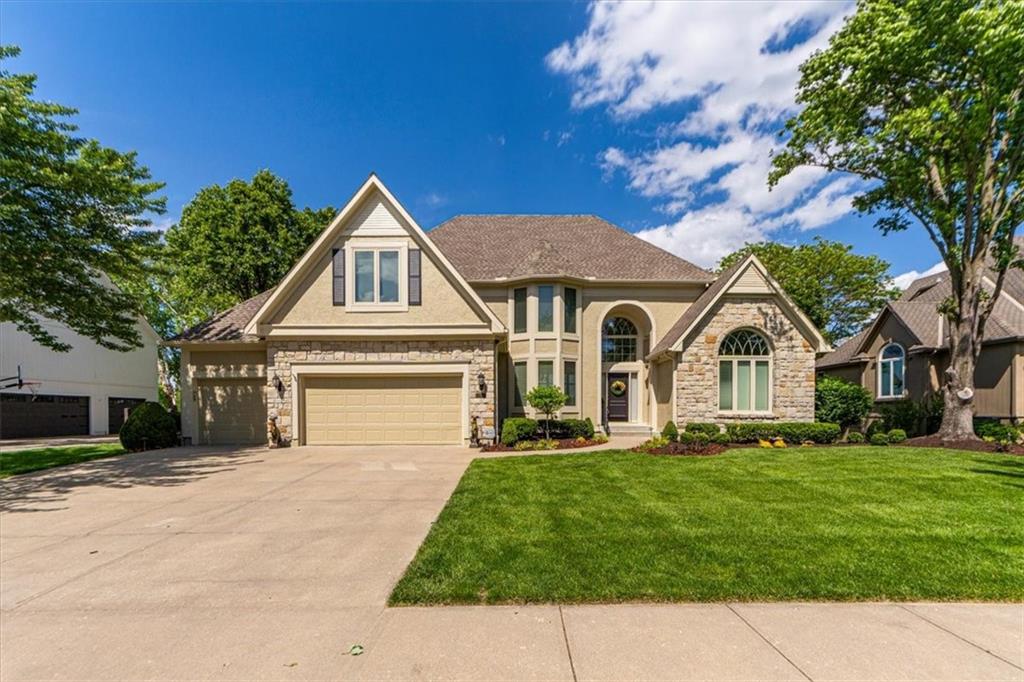 Photo of 12863 WESTGATE Street Overland Park KS 66213