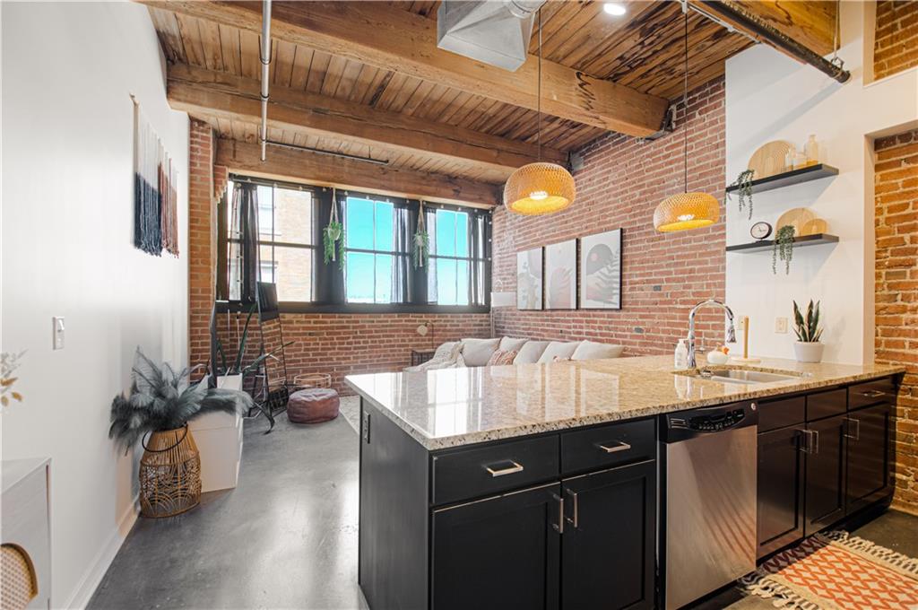 Photo of 712 Broadway Boulevard #502 Kansas City MO 64105