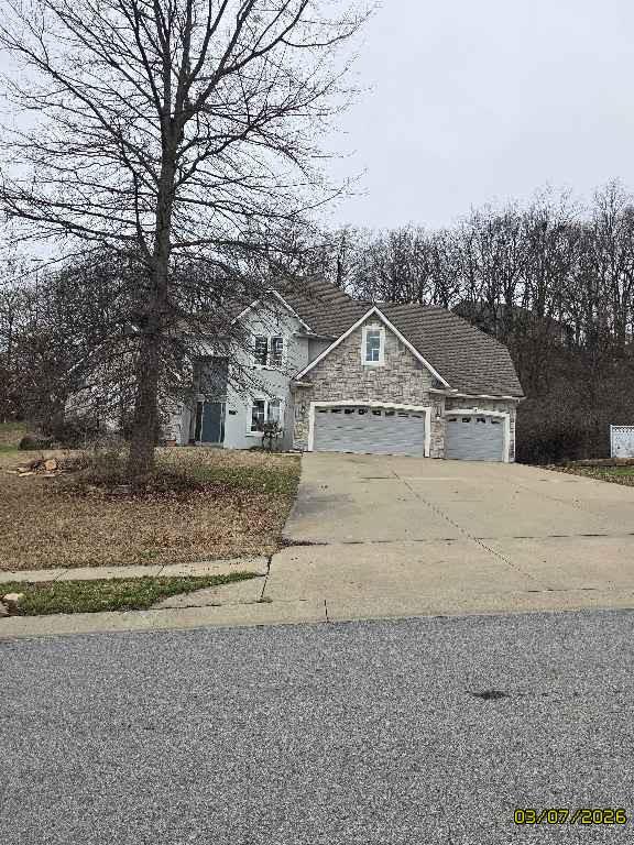Photo of 6826 N Charleston Drive Kansas City MO 64119