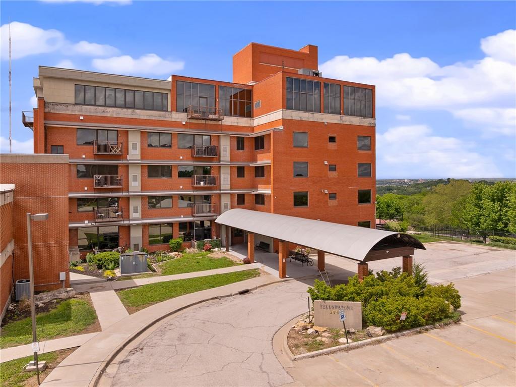 Photo of 2940 Baltimore Avenue #1404 Kansas City MO 64108