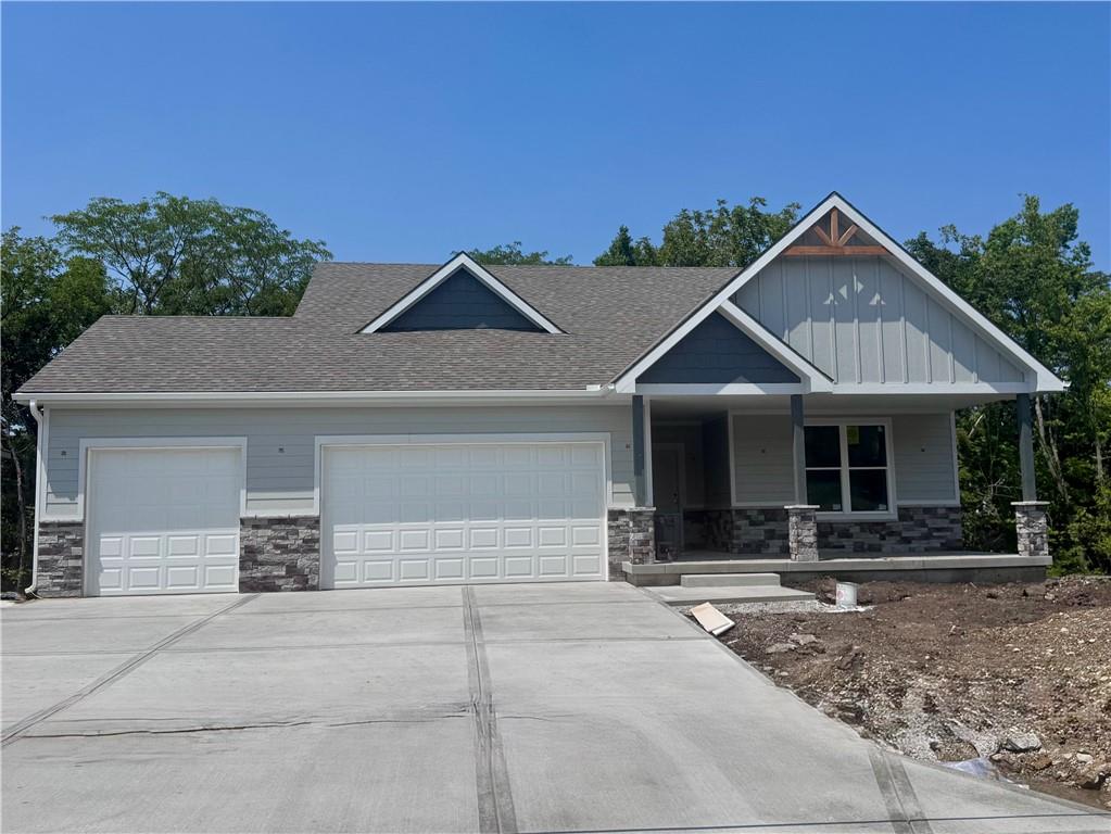 Photo of 8638 Eagle Creek Drive De Soto KS 66018