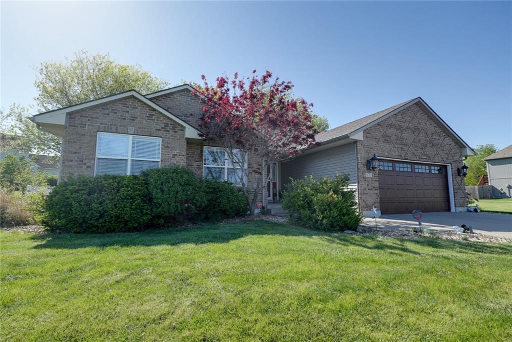 Photo of 991 Moore Place Odessa MO 64076