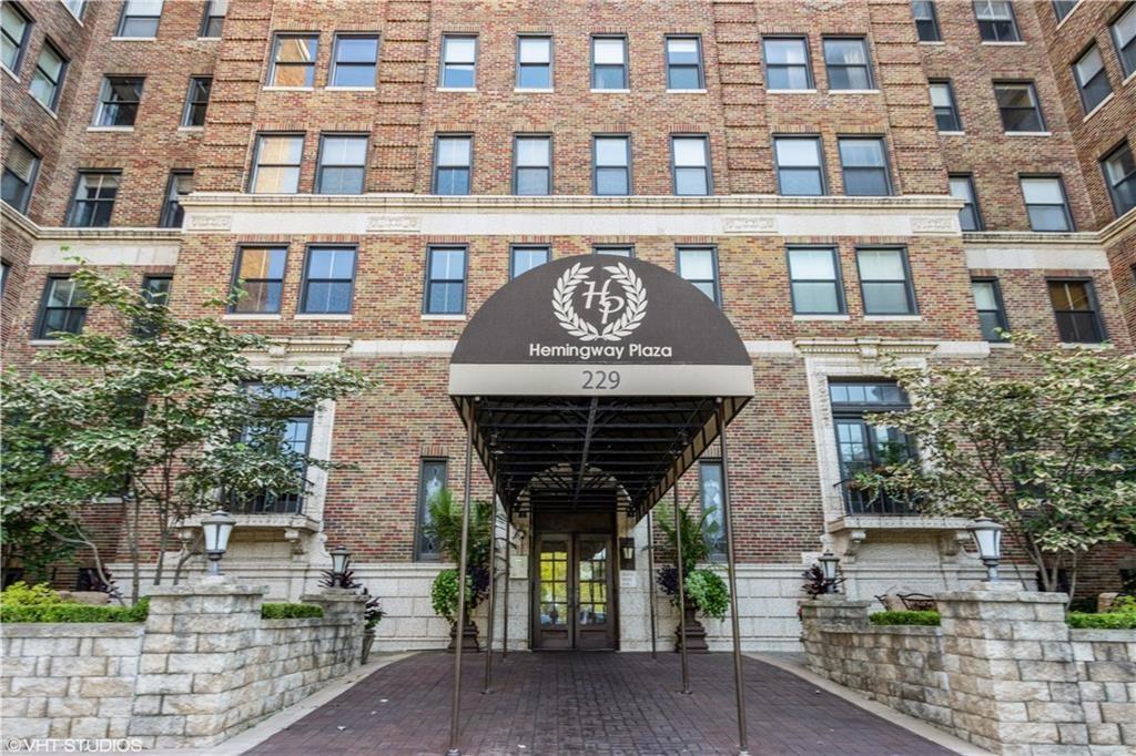 Photo of 229 Ward Parkway #101B Kansas City MO 64112