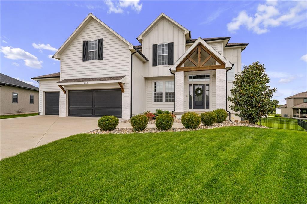 Photo of 16639 S Legler Street Olathe KS 66062