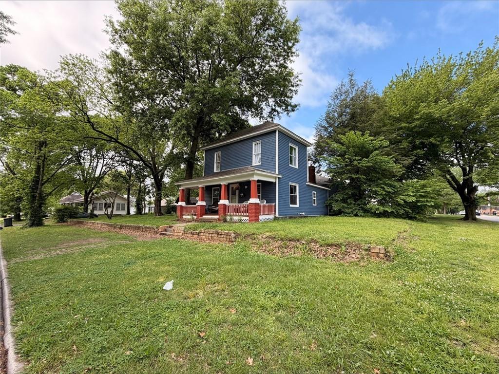 Photo of 108 E Jefferson Street Pittsburg KS 66762