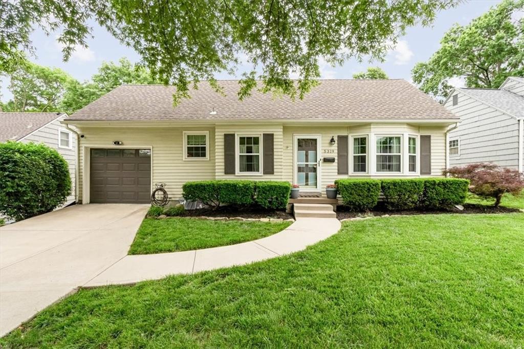 Photo of 5319 Juniper Street Roeland Park KS 66205