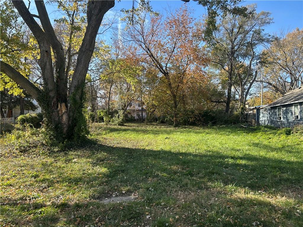 Photo of 2332 Oakley Avenue Kansas City MO 64127
