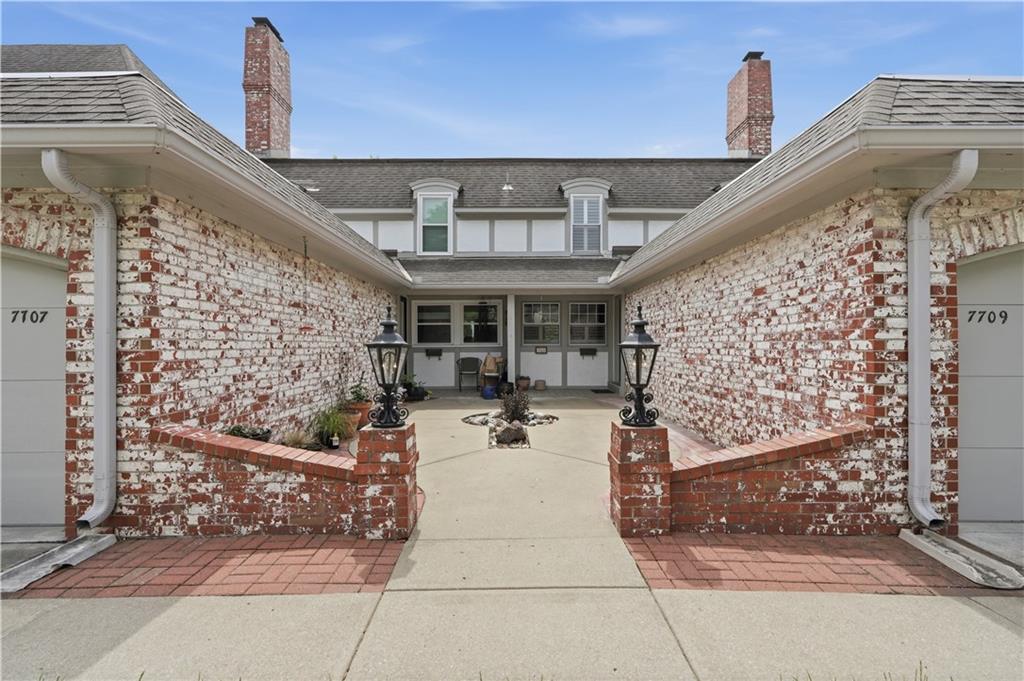 Photo of 7709 W 102nd Street Overland Park KS 66212