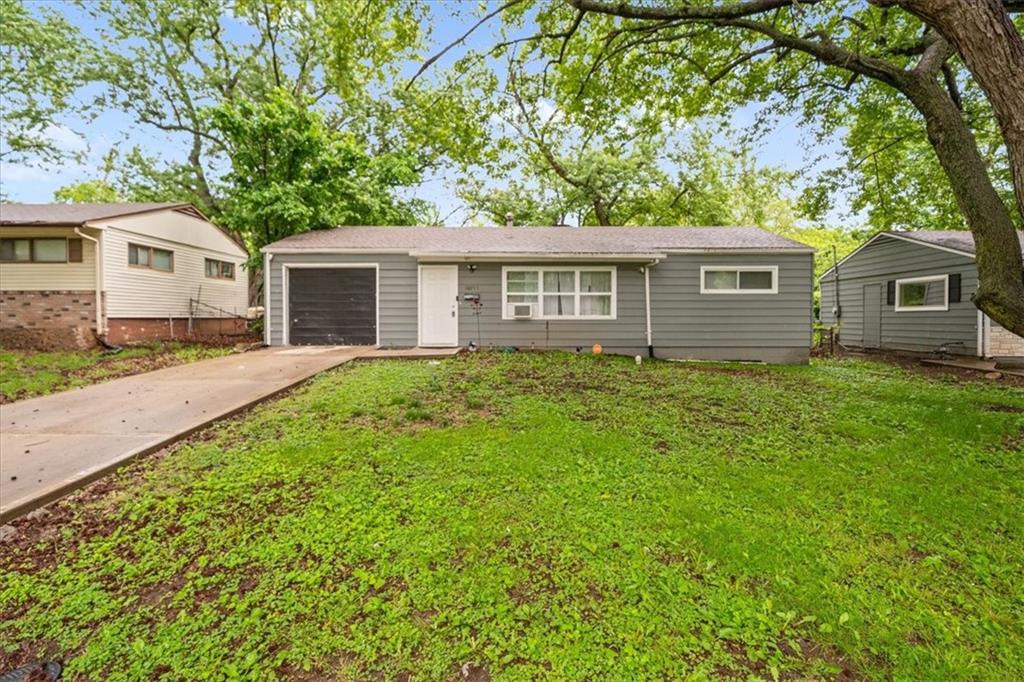 Photo of 10711 Ewing Drive Kansas City MO 64134