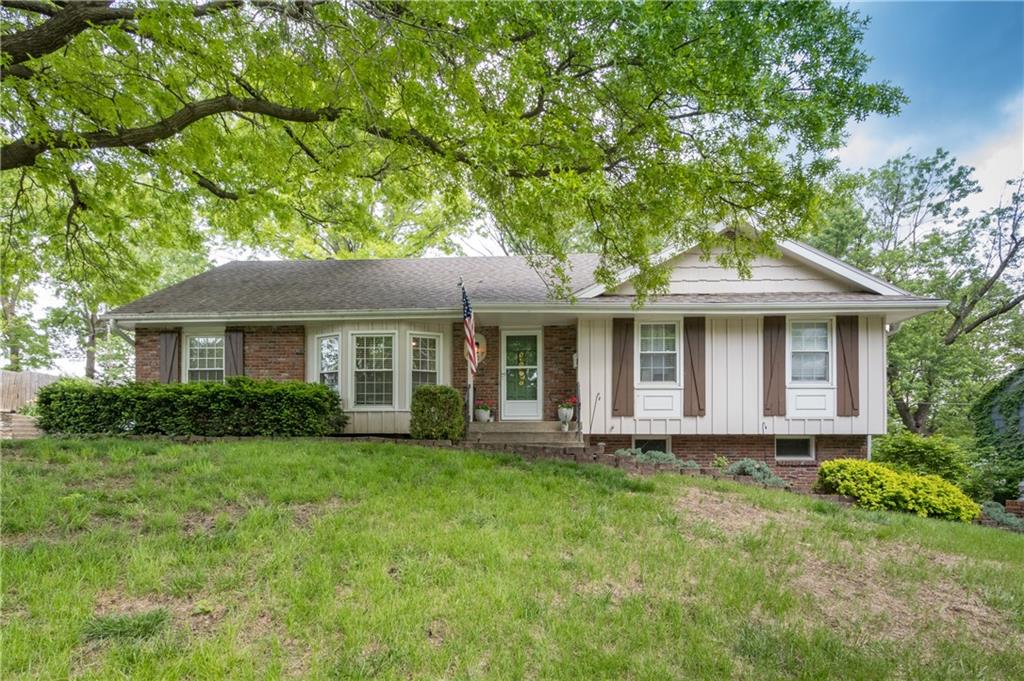Photo of 6807 NW Birch Lane Kansas City MO 64151