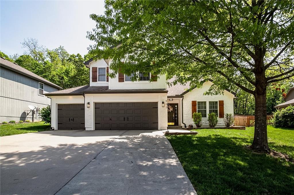 Photo of 503 S 137th Place Bonner Springs KS 66012