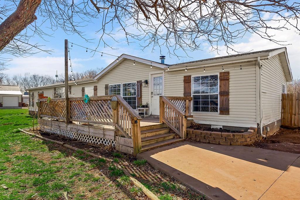 Photo of 32809 NE Norton Road Garnett KS 66032