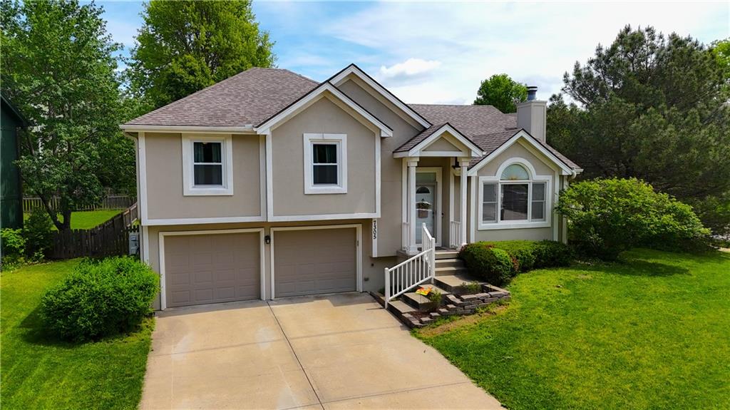 Photo of 7305 N Richmond Avenue Kansas City MO 64158