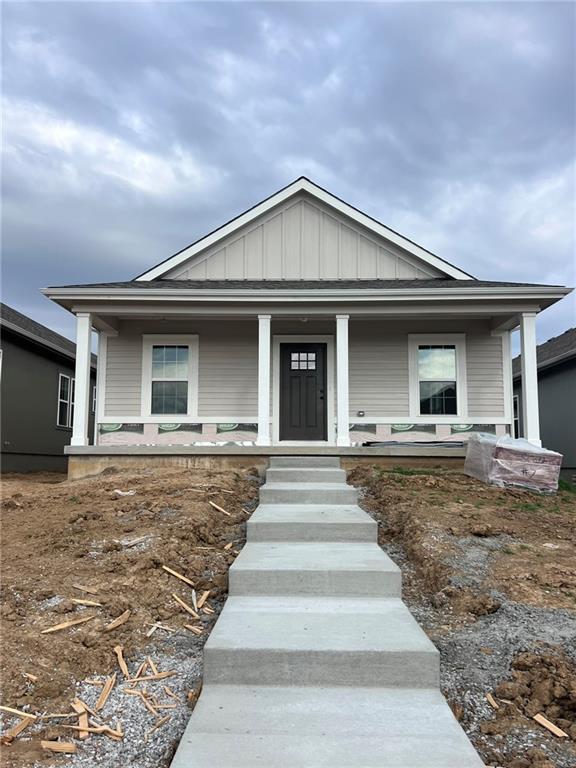 Photo of 1600 Cottonwood Creek Avenue #2 Kearney MO 64060