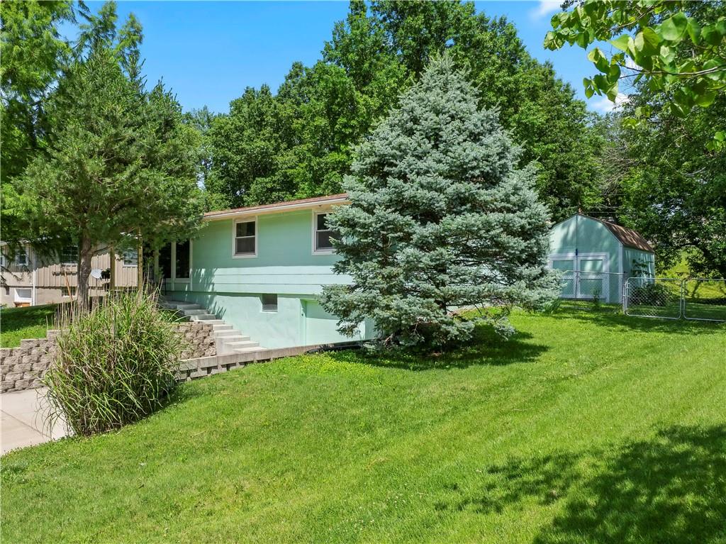 Photo of 5903 N Garfield Avenue Gladstone MO 64118