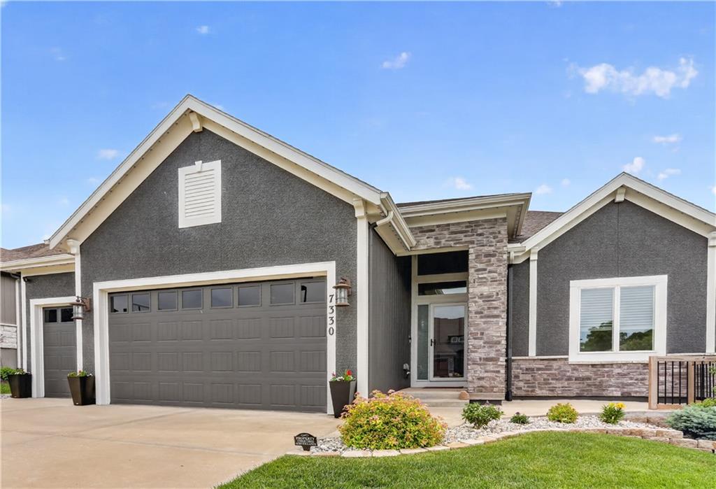 Photo of 7330 NW Forest Lakes Drive Parkville MO 64152
