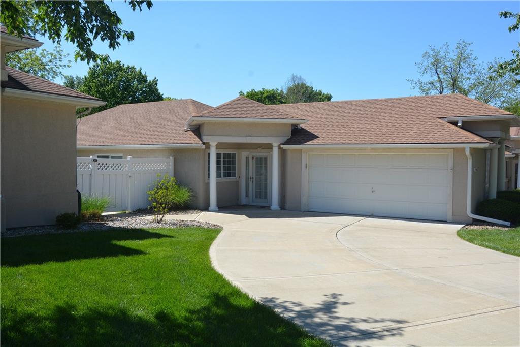 Photo of 901 NW North Ridge Court Blue Springs MO 64015