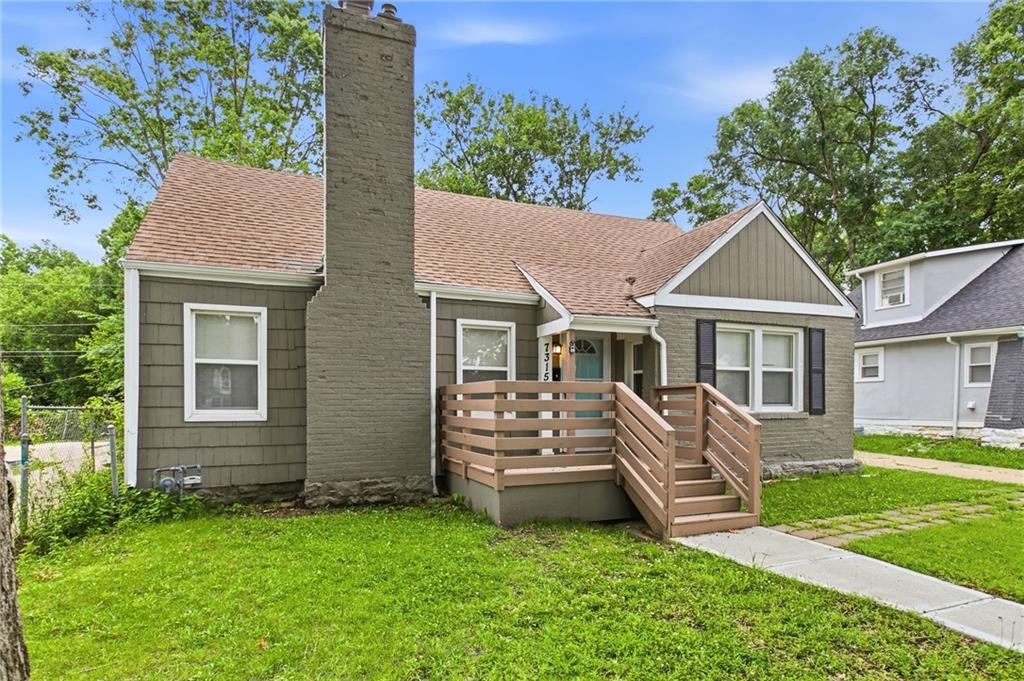 Photo of 7315 Lydia Avenue Kansas City MO 64131